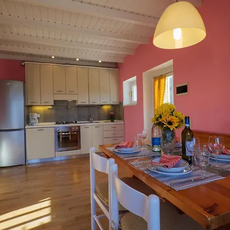 Casa Del Sole מלון דירות