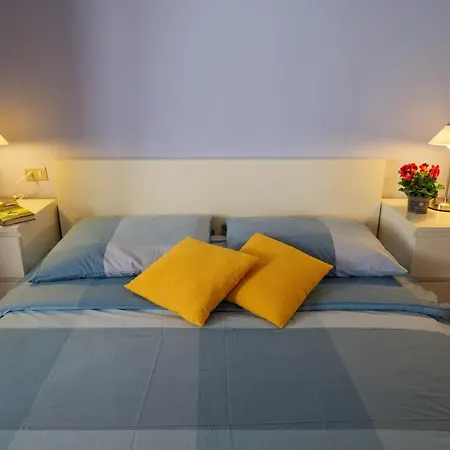 Casa Del Sole מלון דירות